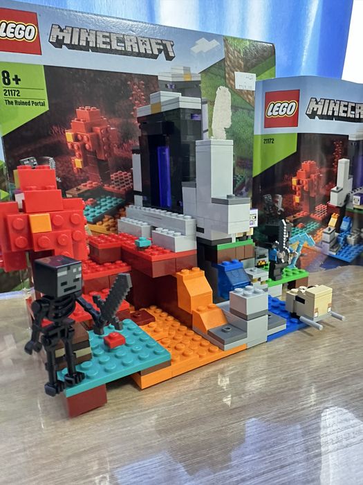 Конструктор LEGO Minecraft 21172 Руйнівний портал 316 деталей