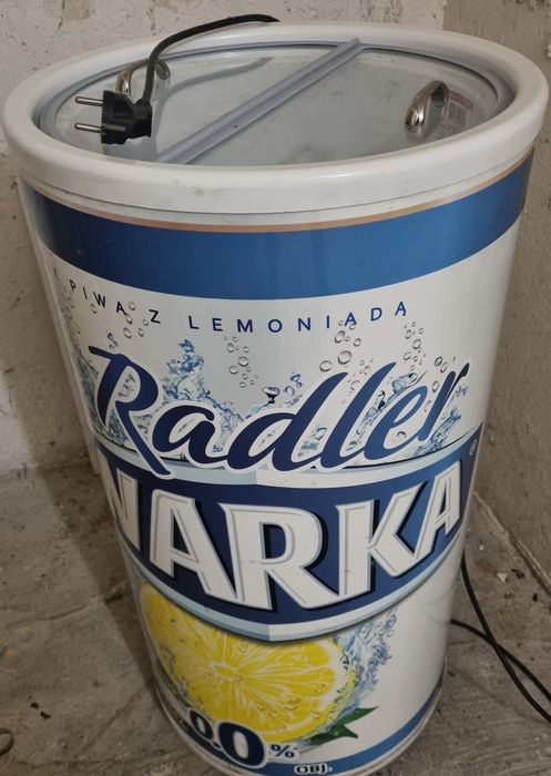 Chłodziarka, lodówka beczka do napojów.