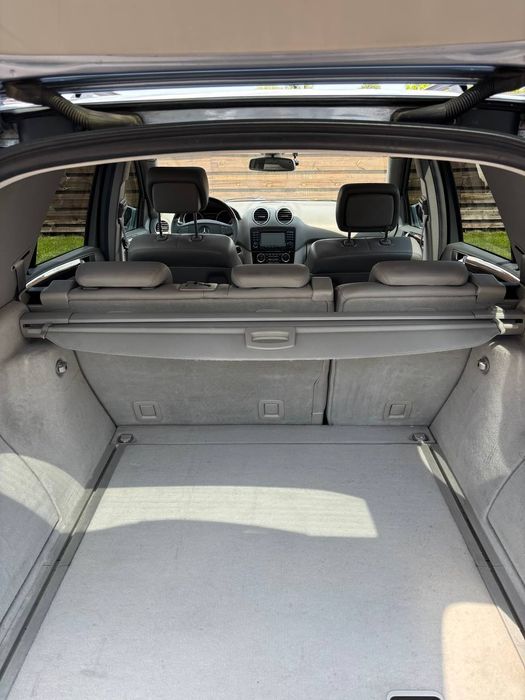 Mercedes-Benz ML-500