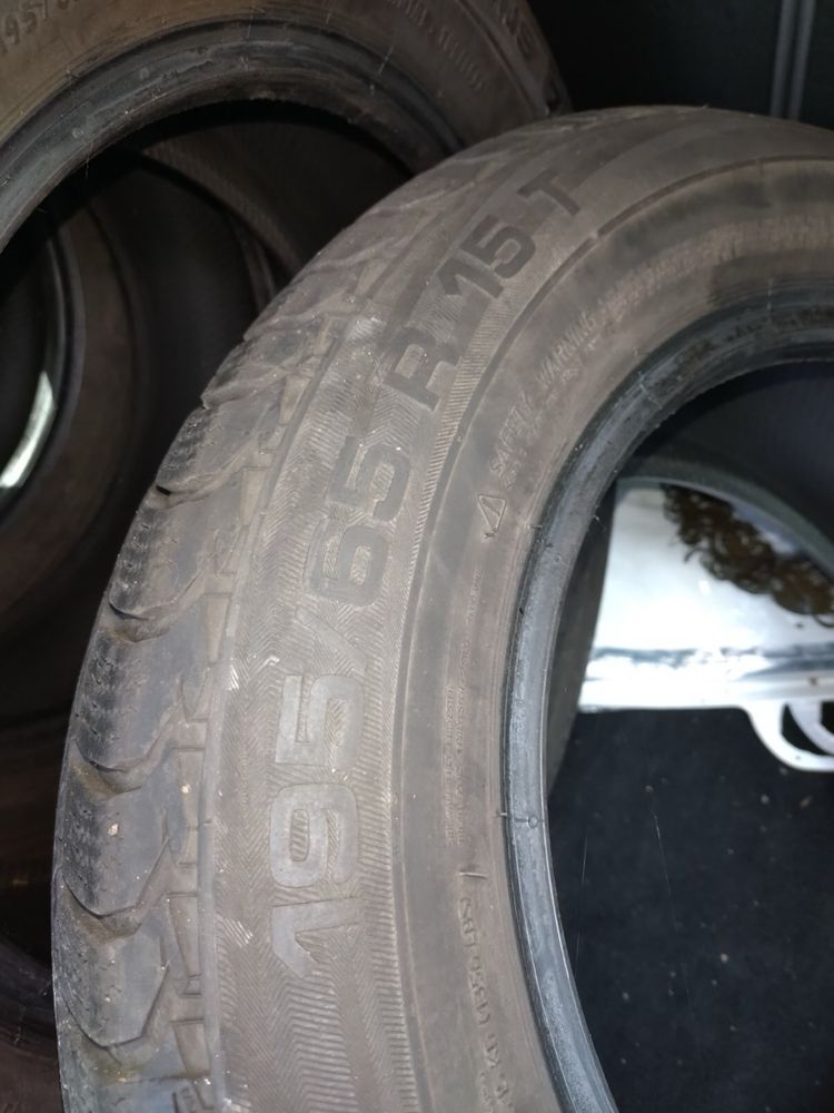 Opony zimowe UNIROYAL 195/65 R 15 T