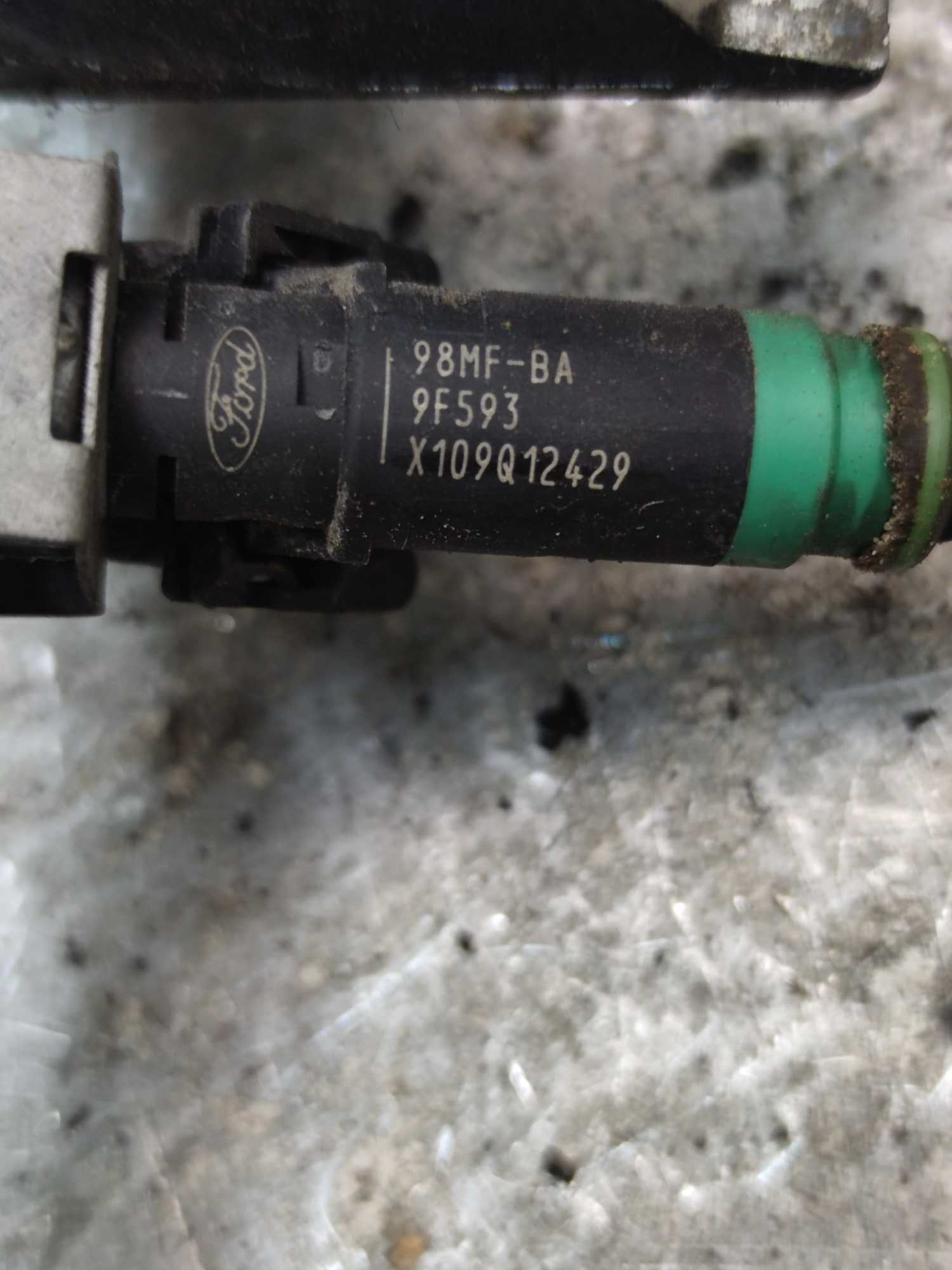 Ford Focus Mk1 Zetec 1.4 Listwa Wtryskowa Wtryski