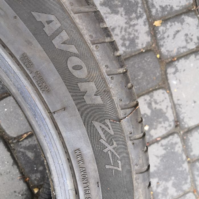 Opona Avon ZX7 - 255/45/20