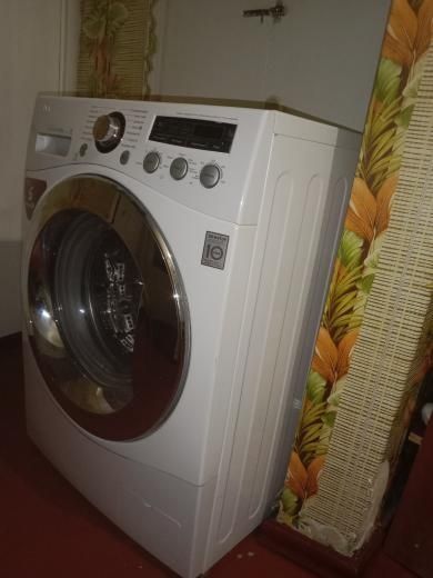 Пральна машина вузька LG Inverter Direct Drive LGF1081ND