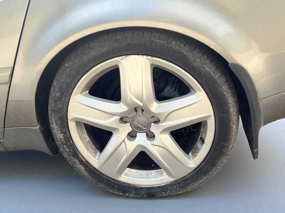 Audi A6 C5 – Tapicerka, Fotele, Deska Rozdzielcza, Środek