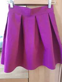 Rozkloszowana spódnica w kolorze fuksji