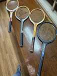 Raquetes de tenis antigas em muito bom estado