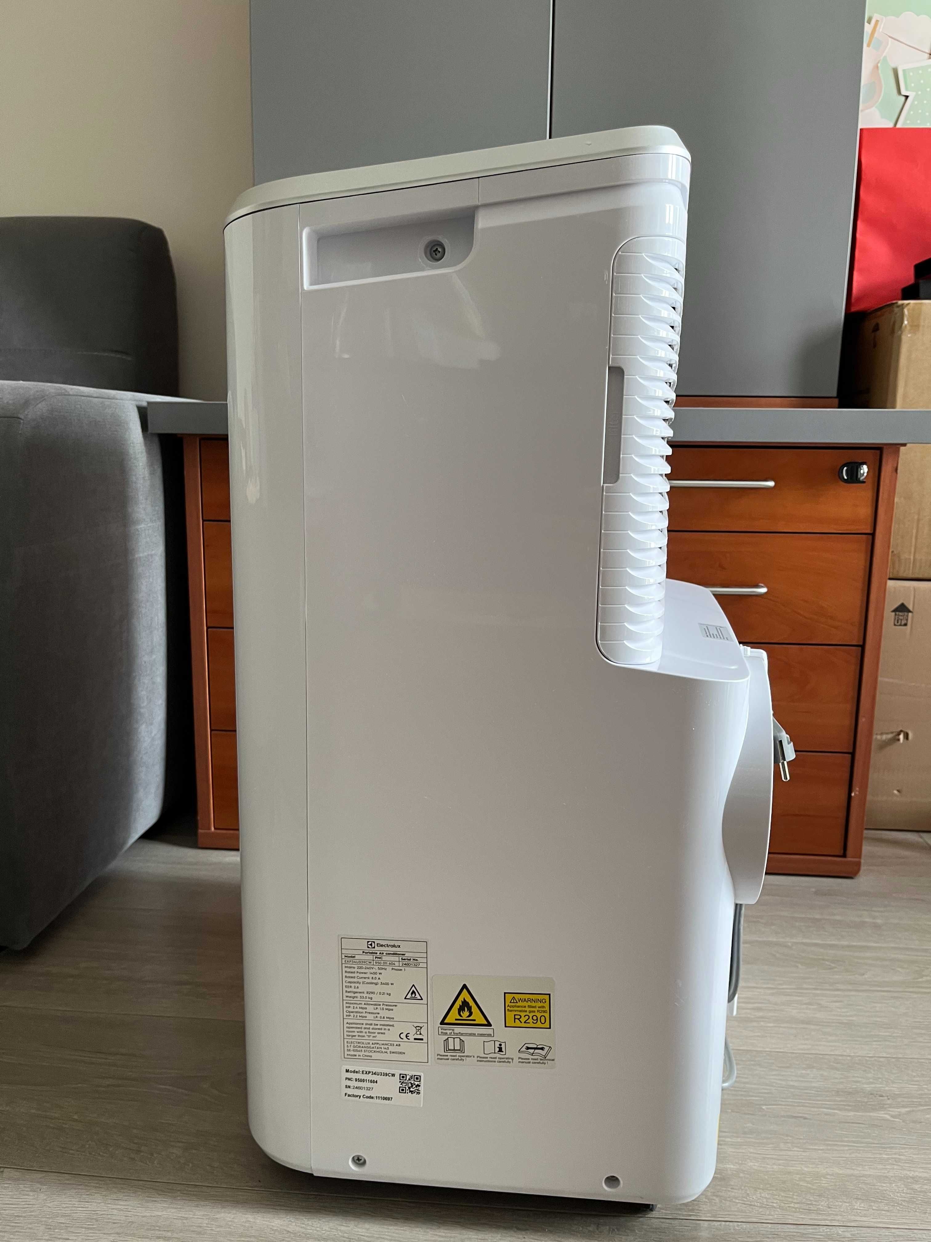 Klimatyzator przenośny Electrolux EXP34U339CW (WiFi) + EWKIT5