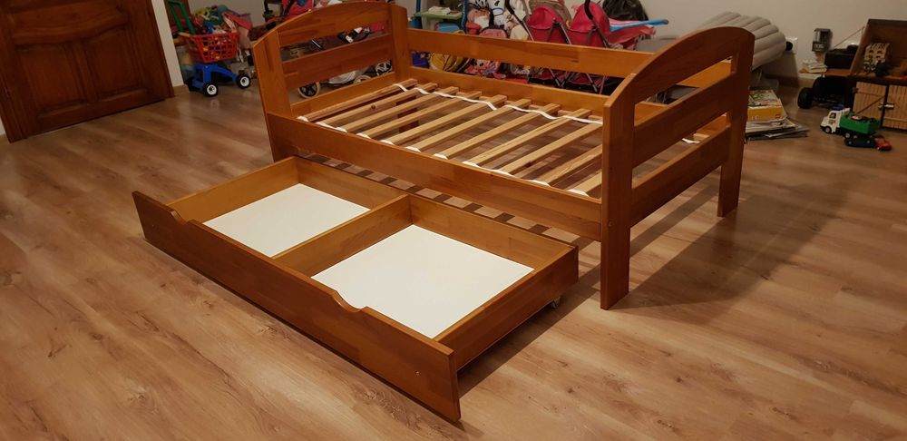 Łóżeczko i materac lateks 160x80