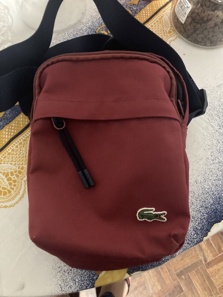 Bolsa Lacoste red