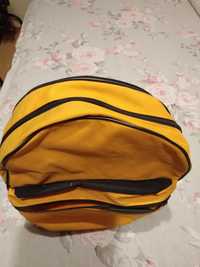 Plecak w kolorze żółto czarnym