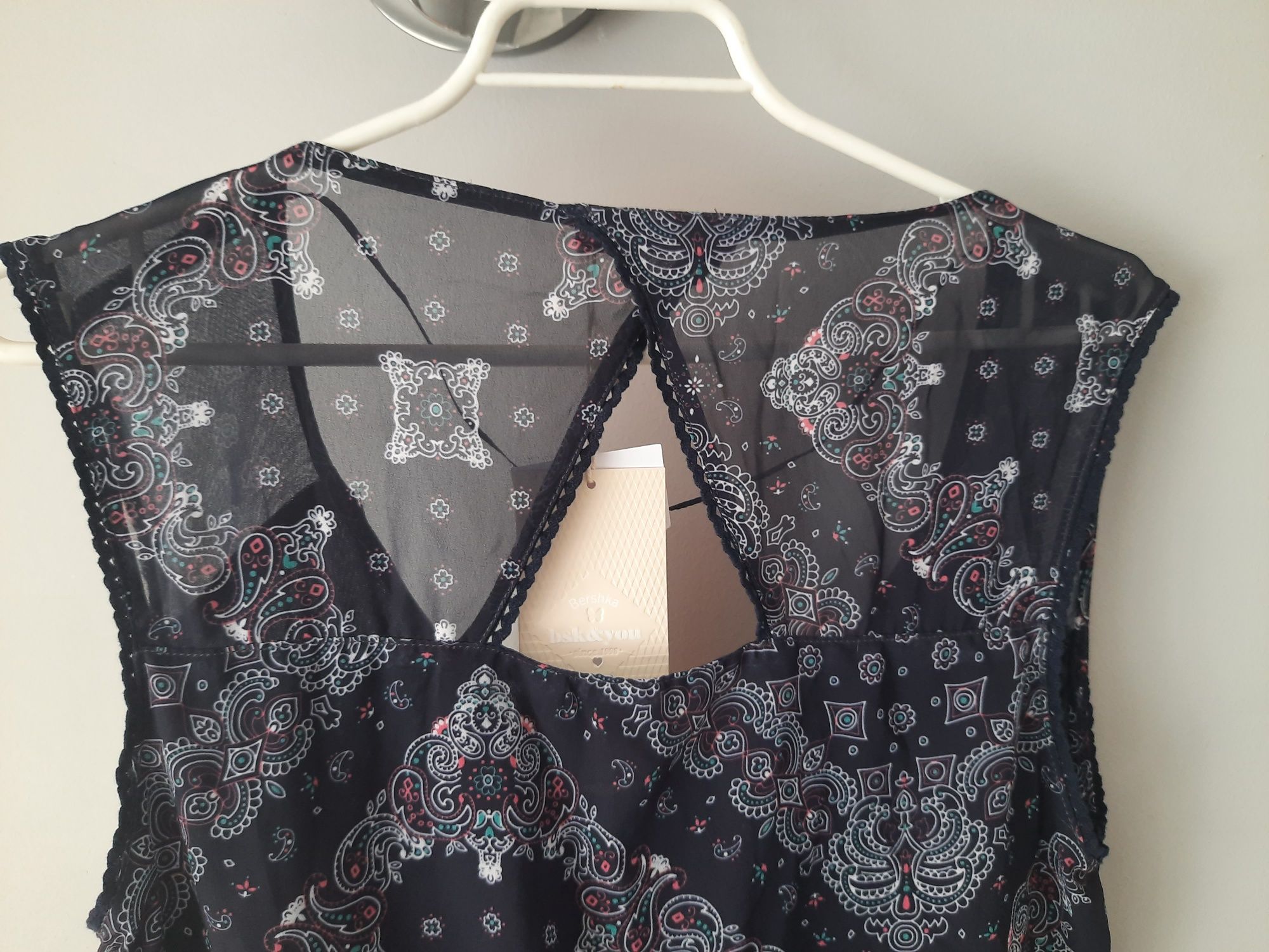 Tunika na ramiączka, krótka sukienka Bershka, rozmiar S