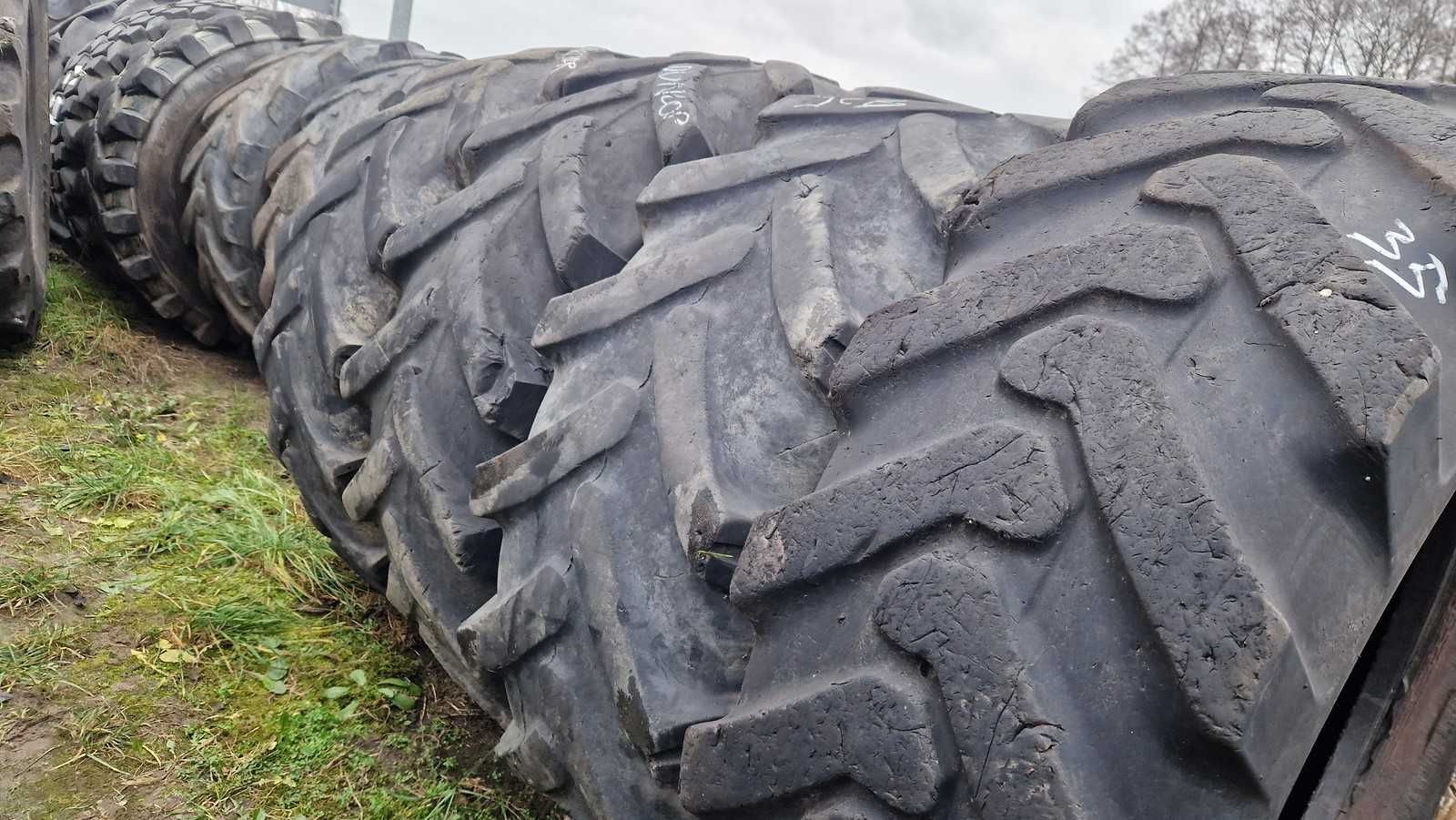 400/80-24 (15.5/80-24 15.5-24) Claas Renger Sanderson BOBCAT Samborn