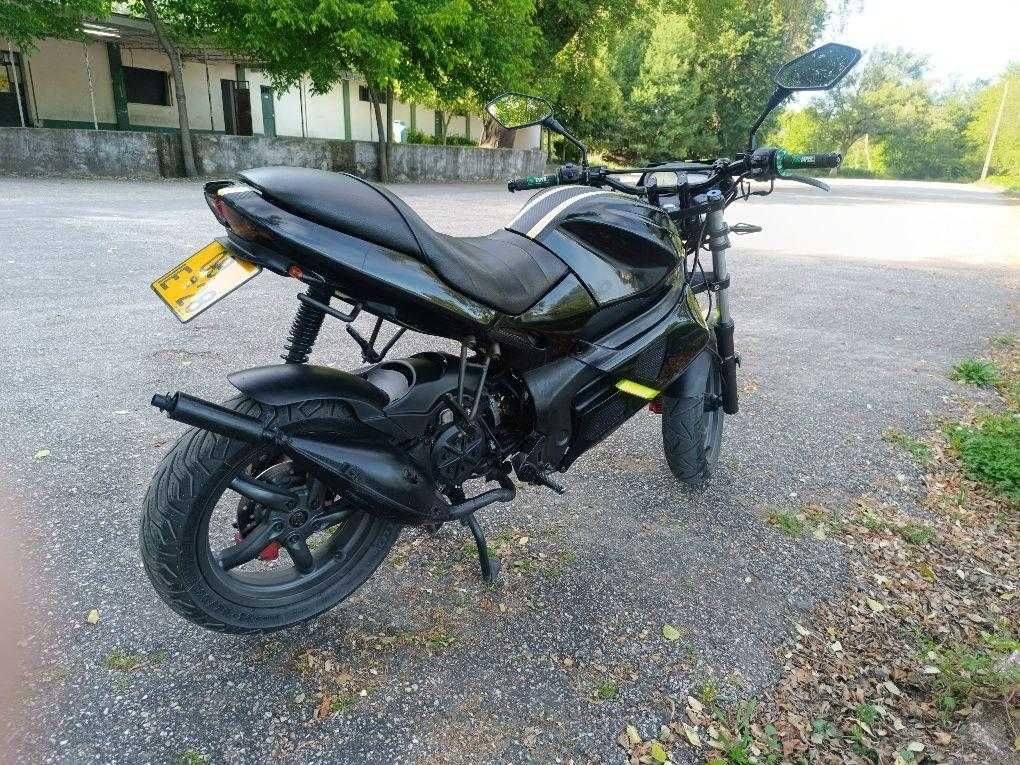 Mota Gilera DNA 50cc