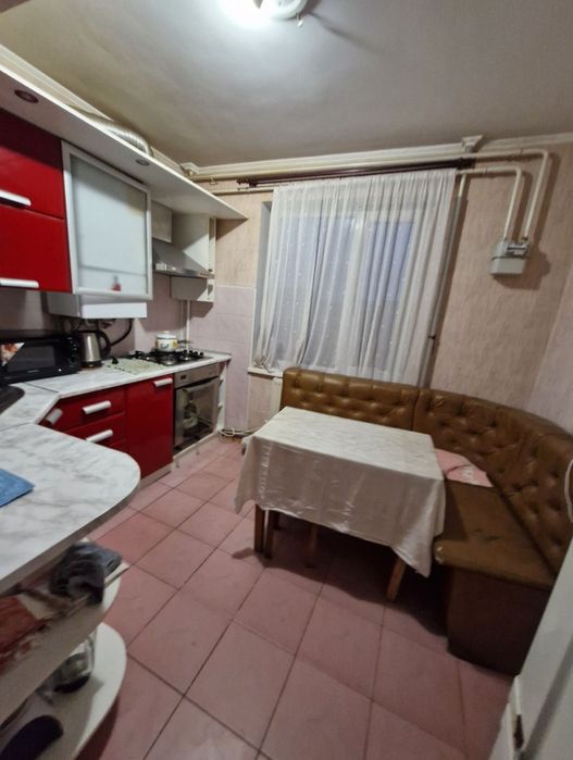 Здається окрема кімната на Вишенці 5000