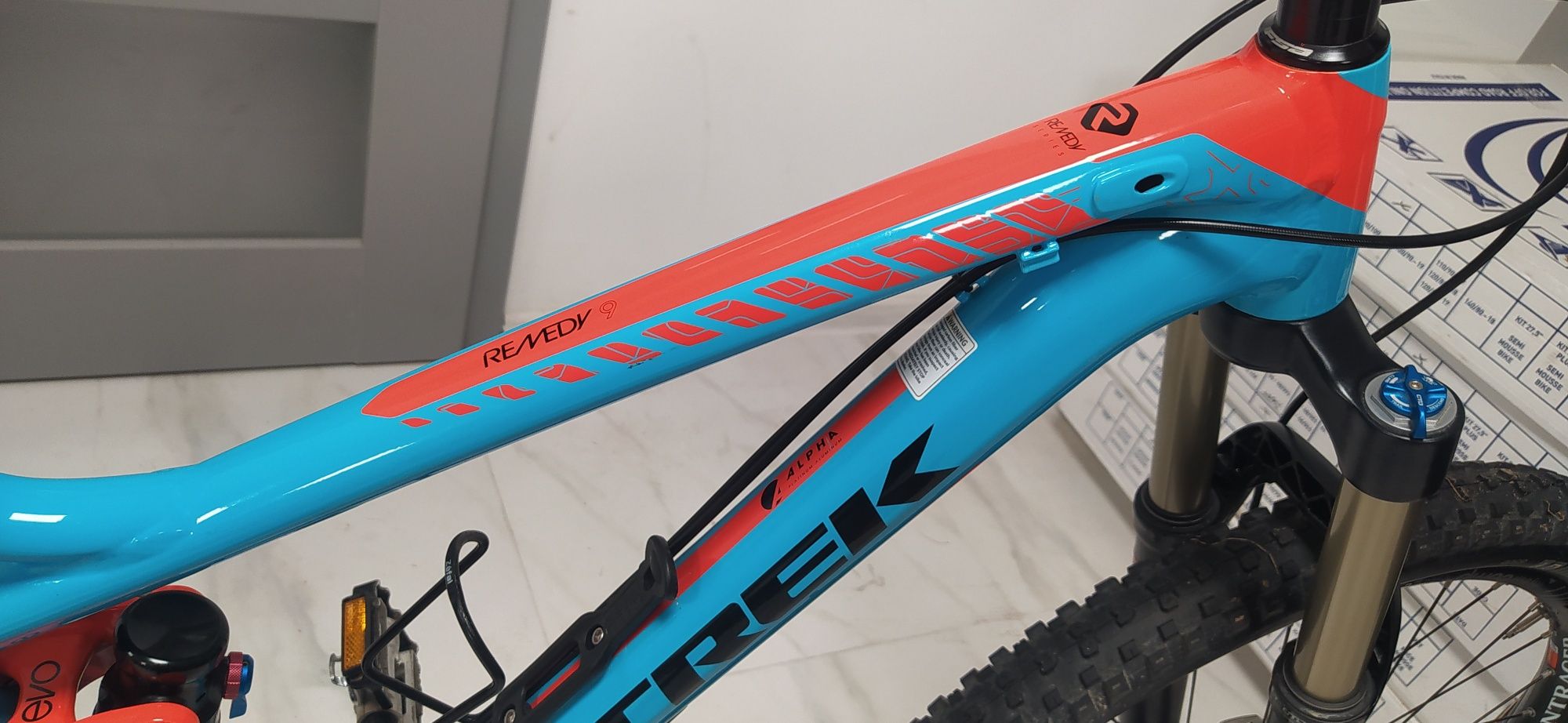 Trek Remedy 9 nie Scott Cube wysyłka