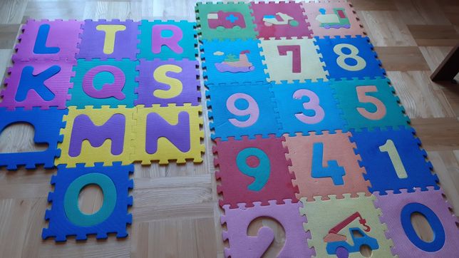 Puzzle piankowe liczby i literki