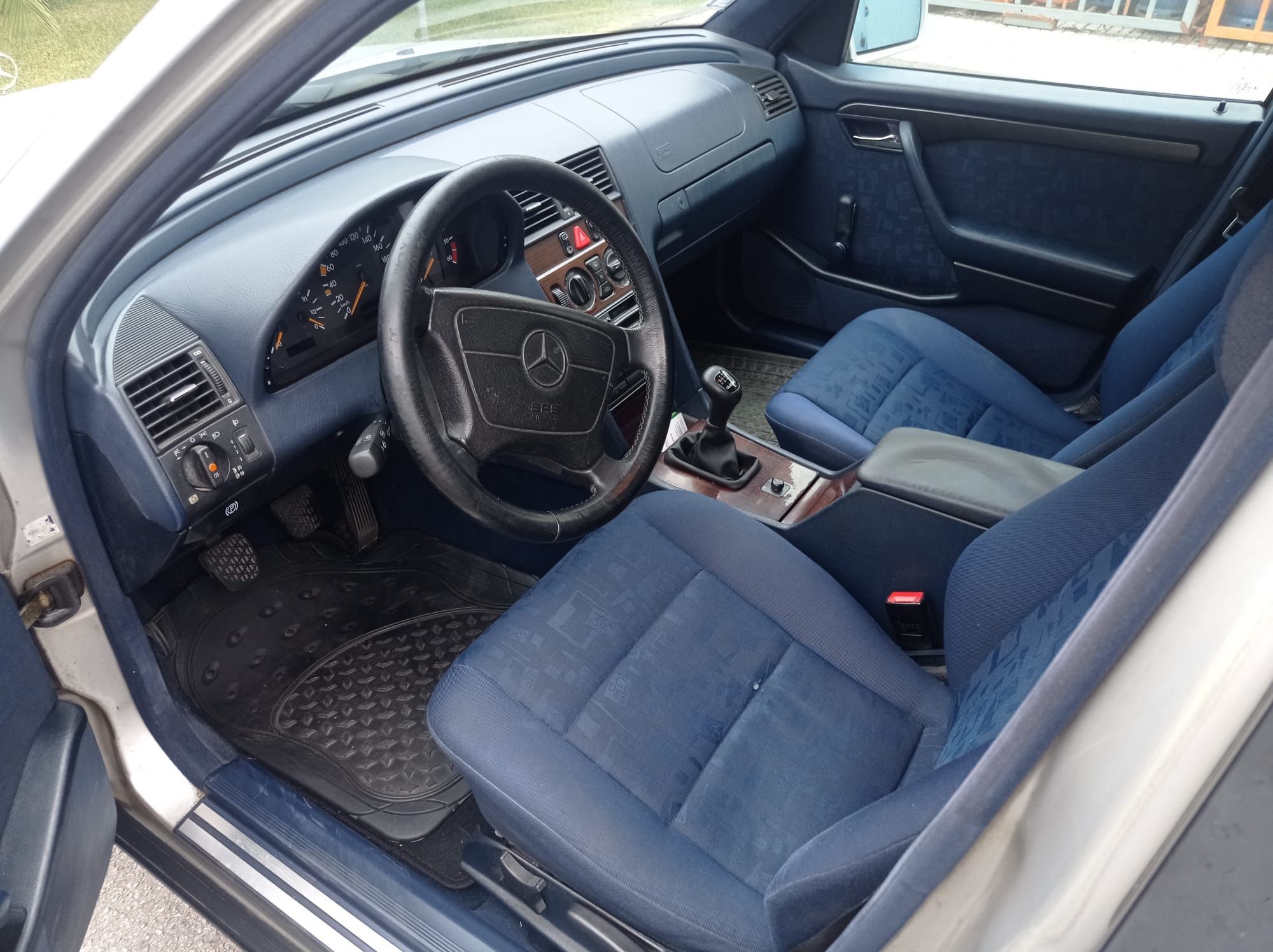 Mercedes Benz C 220