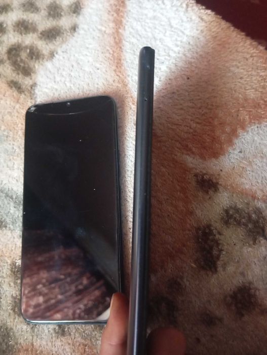 Продам 2 летефона