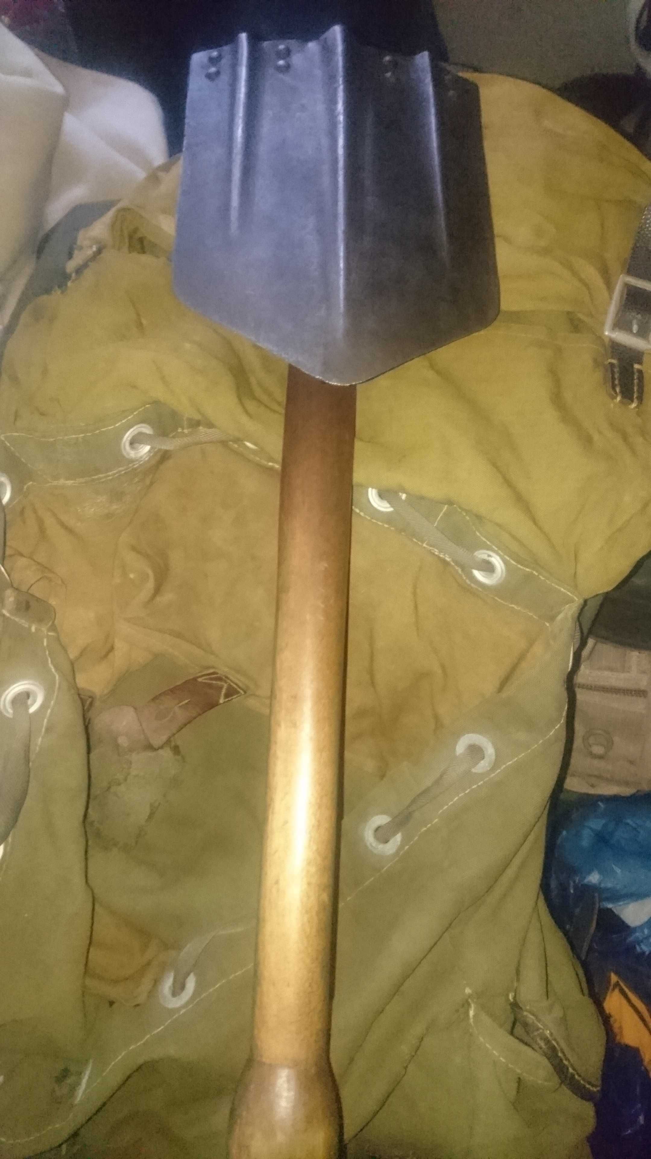 gebirgsjager - plecak i łopatka niemieckie z czasów 2 wojny