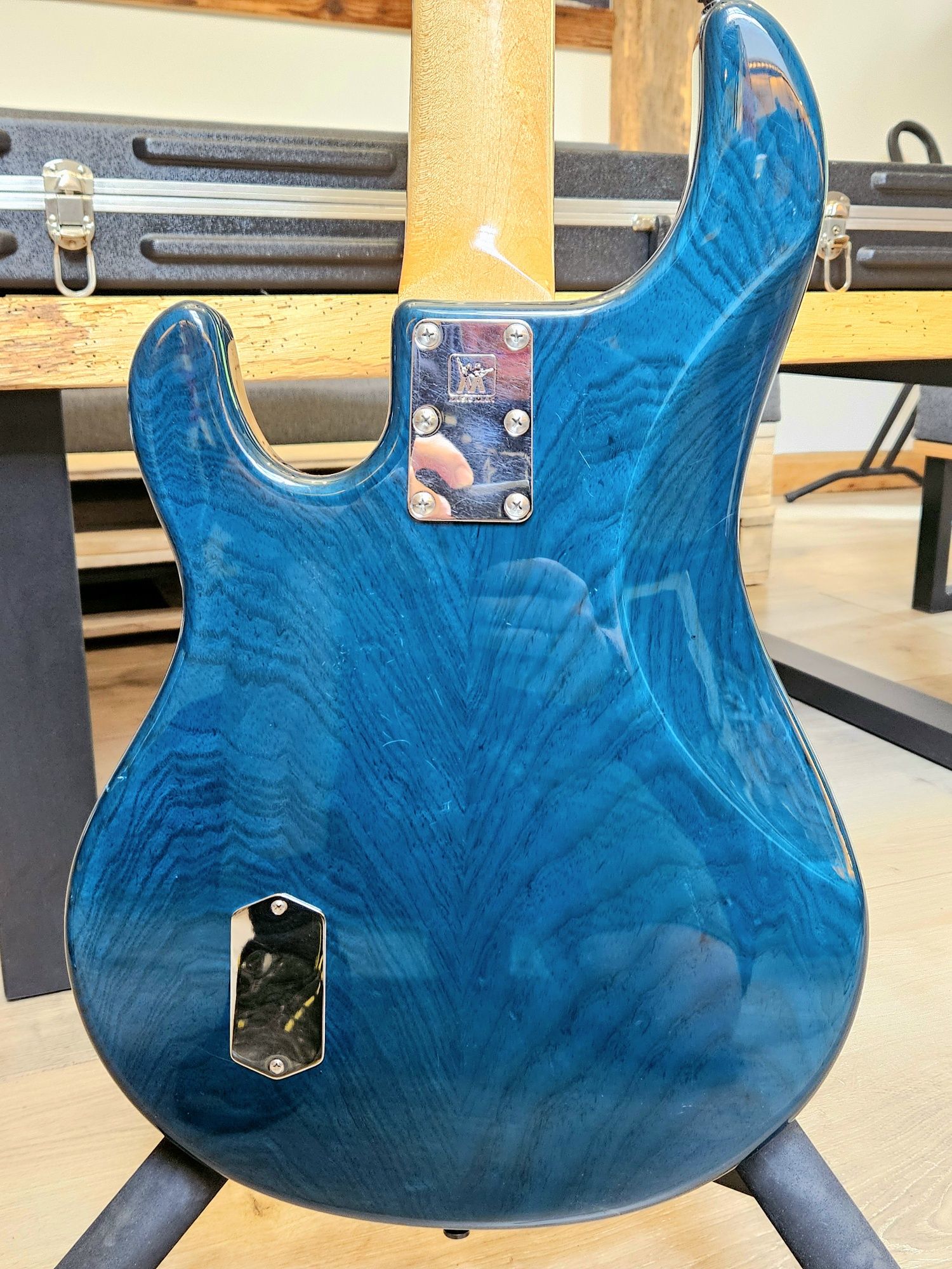 Gitara basowa Music Man Sting Ray 5