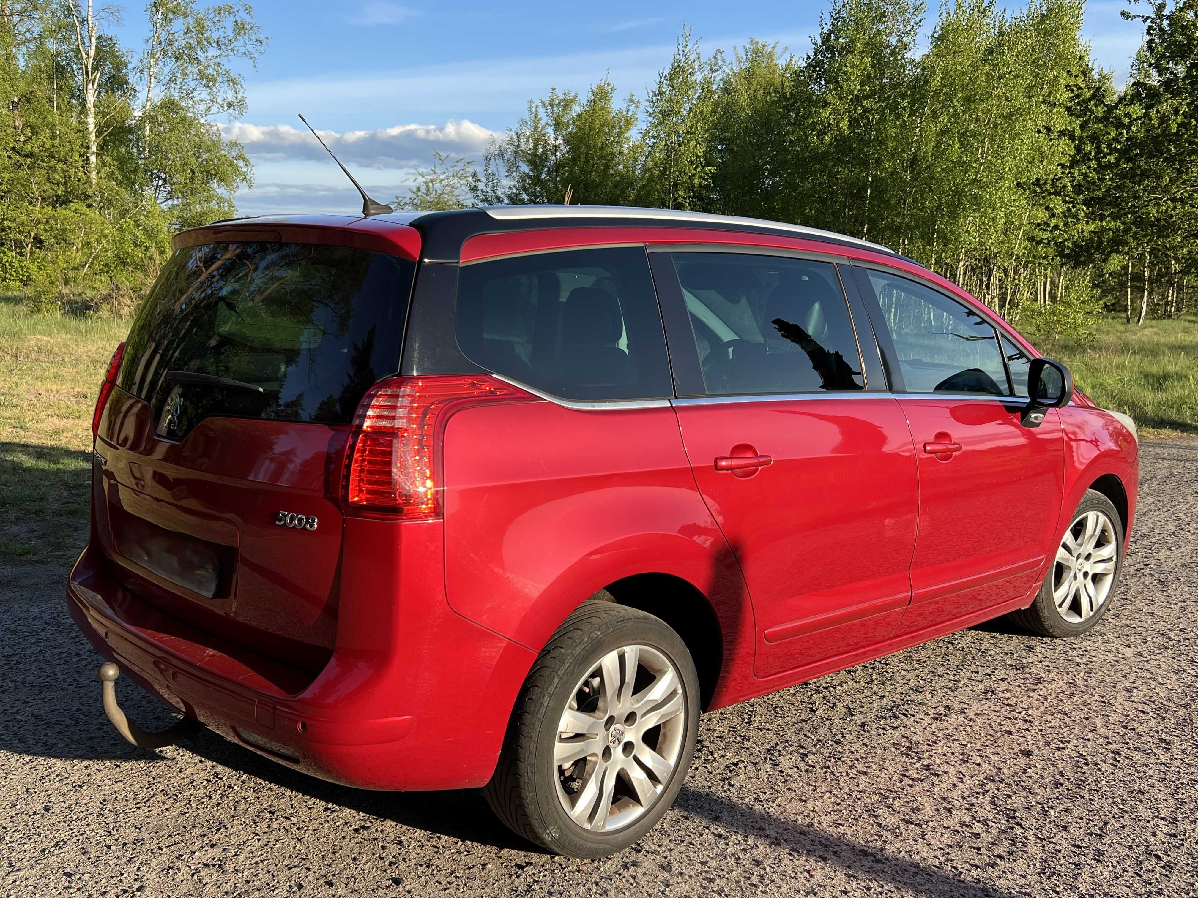 SPRZEDAM auto Peugeot 5008 - 7-osobowy, idealny dla rodziny!