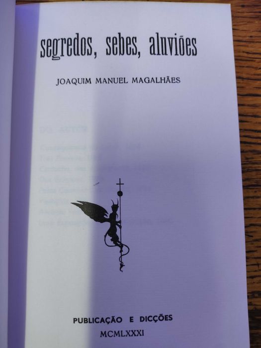 Livro muito raro Segredos, Sebes, Aluviões de Joaquim Manuel Magalhães