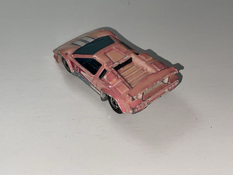 Lamborghini Countach 1987 Hot Wheels midel autko redorsk retro