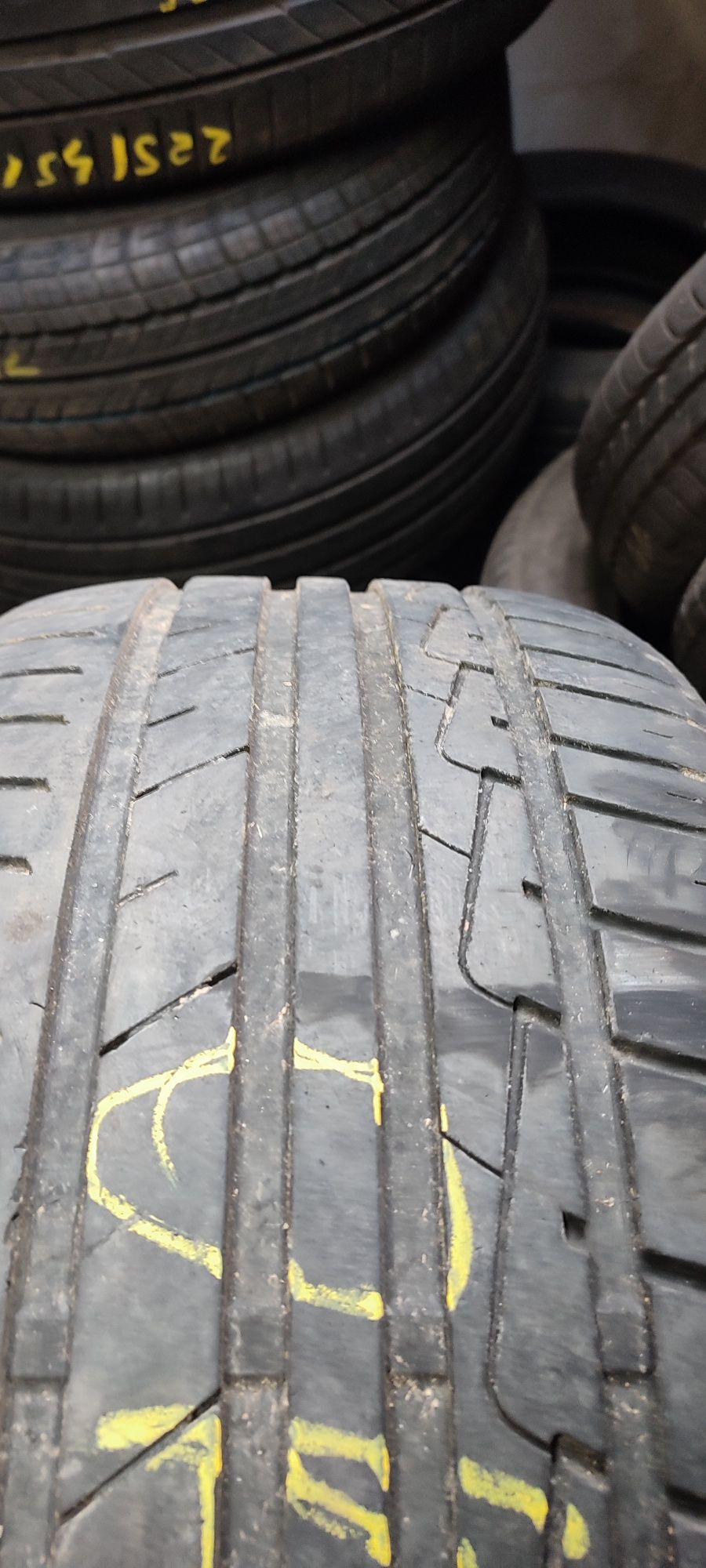 255/35R20 Duro Performa EVO 1szt lato