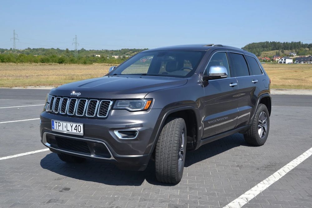 Jeep Grand Cherokee Jeep Grand Cherokee WK2 2019 r. Limited 3,6 l 286 KM 4x4 panorama
