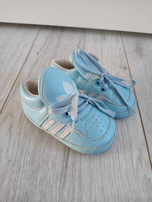 Butki niechodki dla niemowlaka