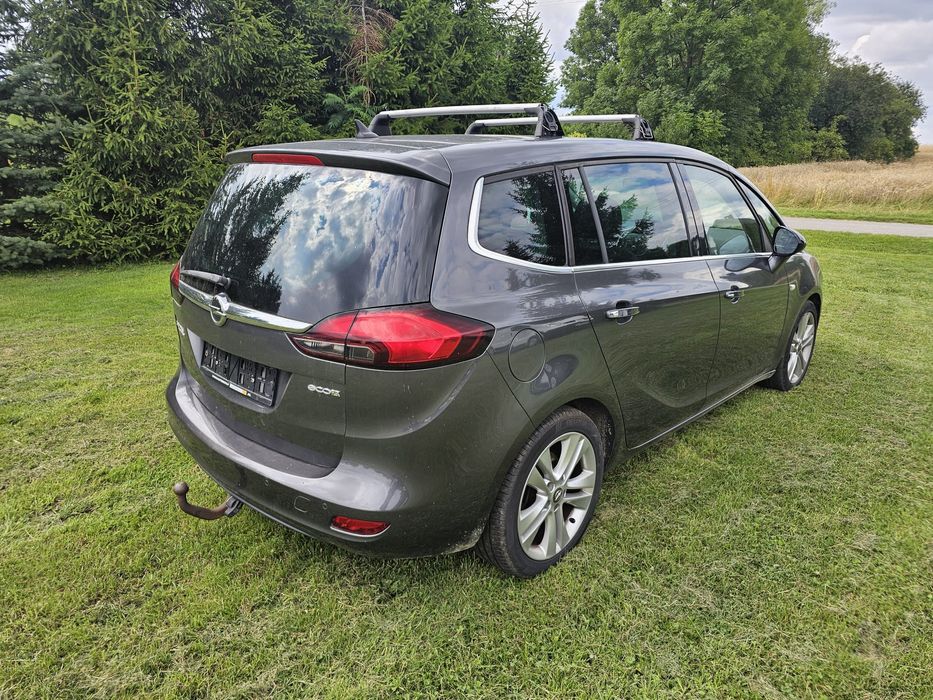 Lampa prawa lewa Opel Zafira C 1.4T na czesci