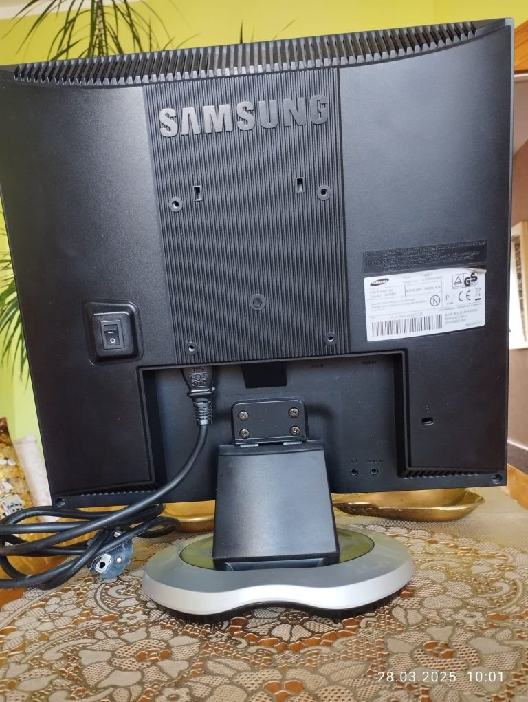 Monitor Samsung SyncMaster 713
