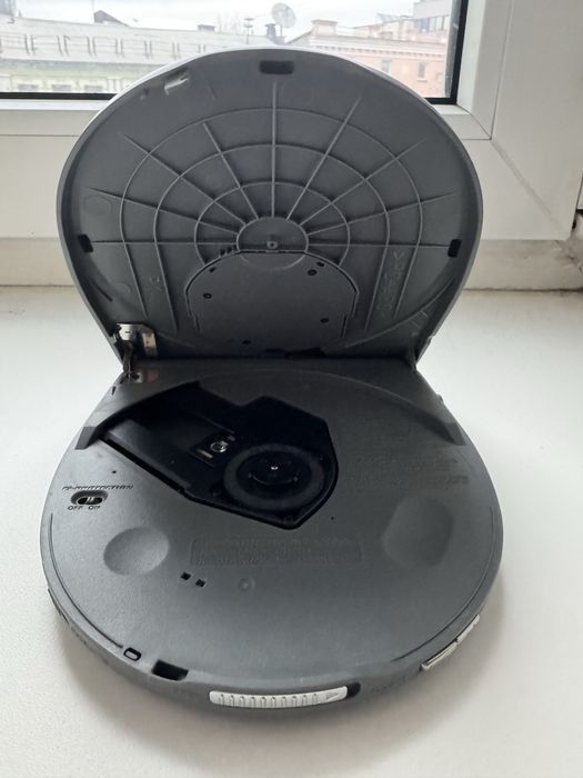 SONY CD walkman D-FJ75TR