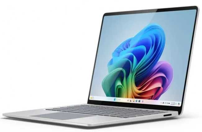 Surface Laptop Copilot+ 13,8 | Snapdragon X Plus | Platynowy *OKAZJA*