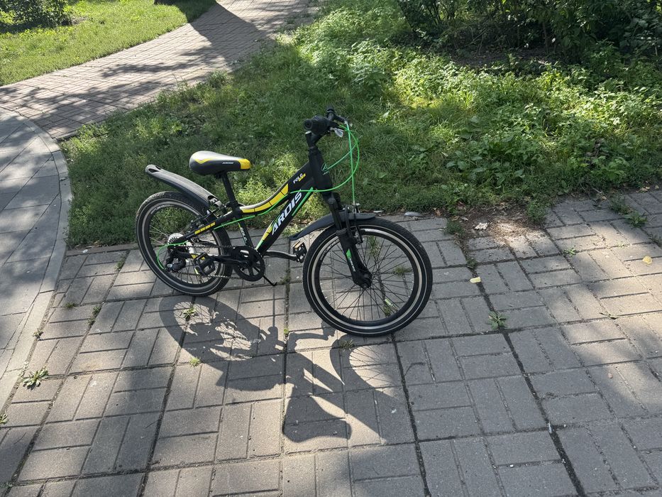 Дитячий велосипед.