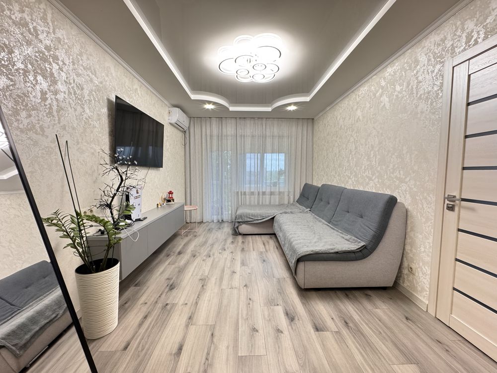 Продам 3-кімнатну квартиру з ремонтом під ключ
