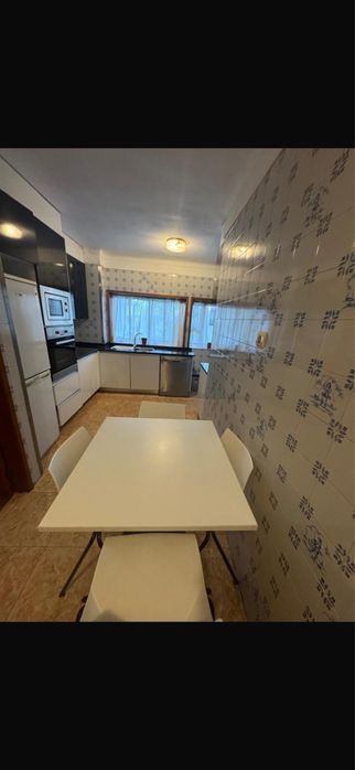 Aluga se T3 mobilado guimaraes