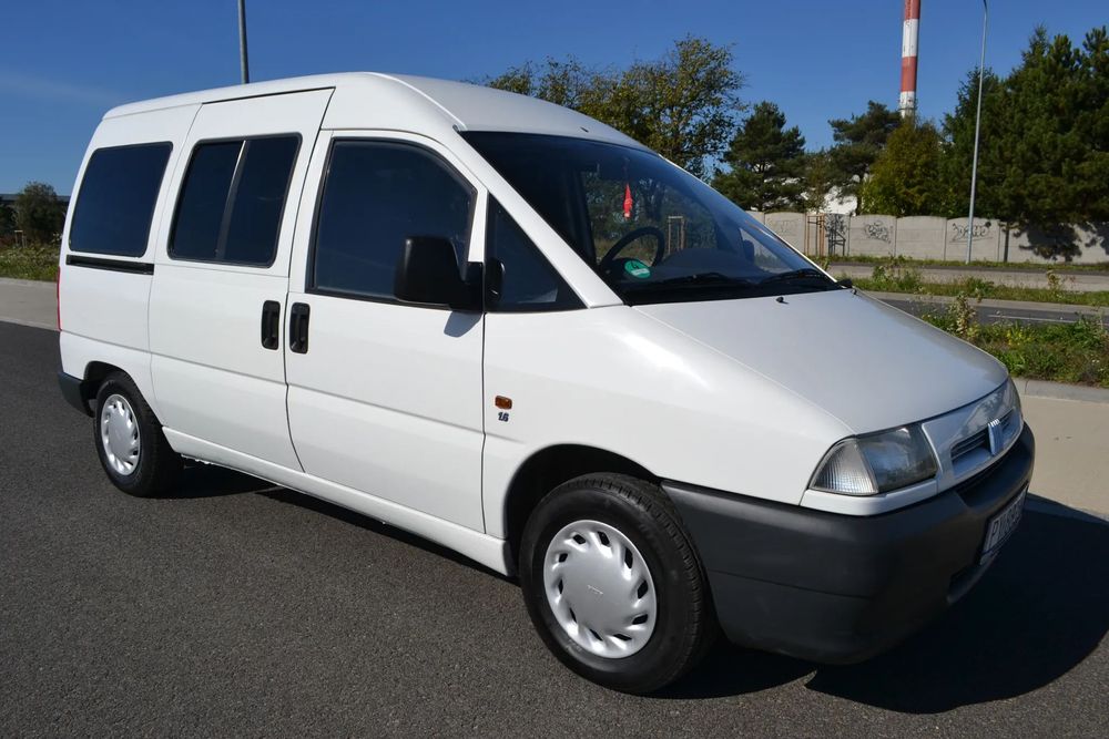 Fiat Scudo 1,6 Benzynka 9 Osobowy 161.000 km Mega Stan Świeżo Sprowadzony !!!