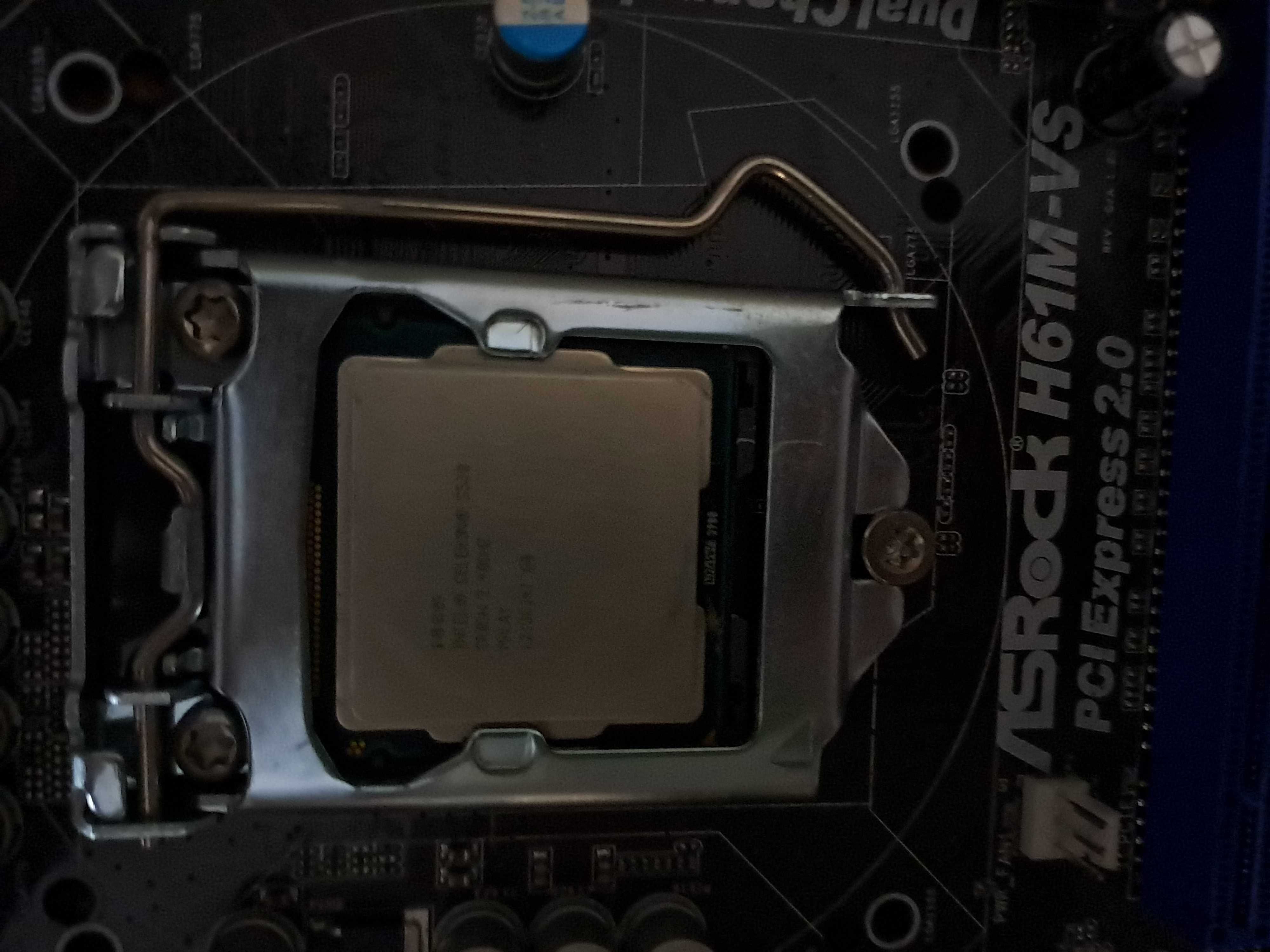 Płyta główna Asrock H61M-VS z możliwością PCIe 3.0 + Celeron g530