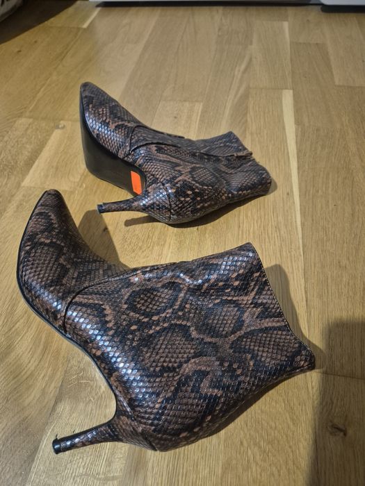 Botki skóra węża r. 38