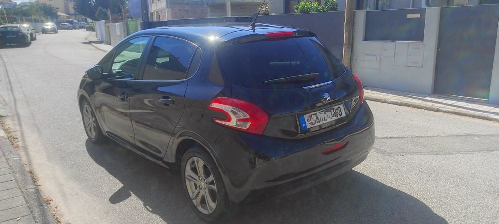 Peugeot 208 1.2 Vti Style