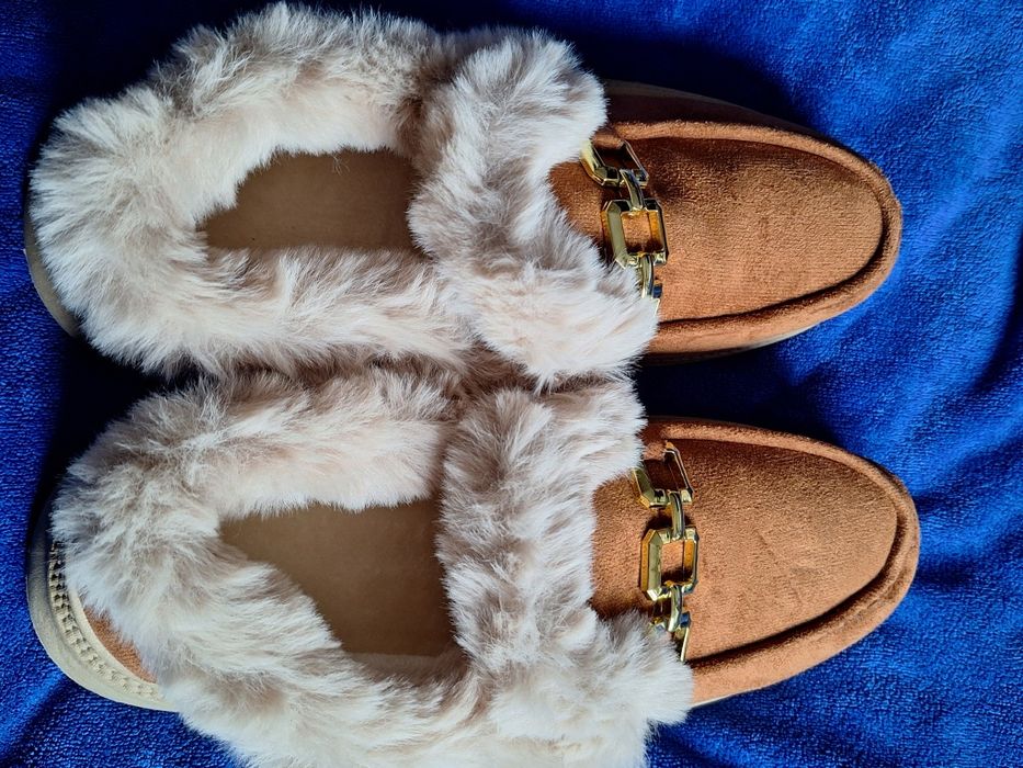 Piękne ocieplane buty  kapcie 43, wkładka 27,5cm