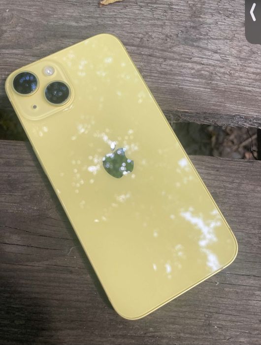 Обменяю айфон 14 на 128 на айфон 12 про макс или 13 без дп