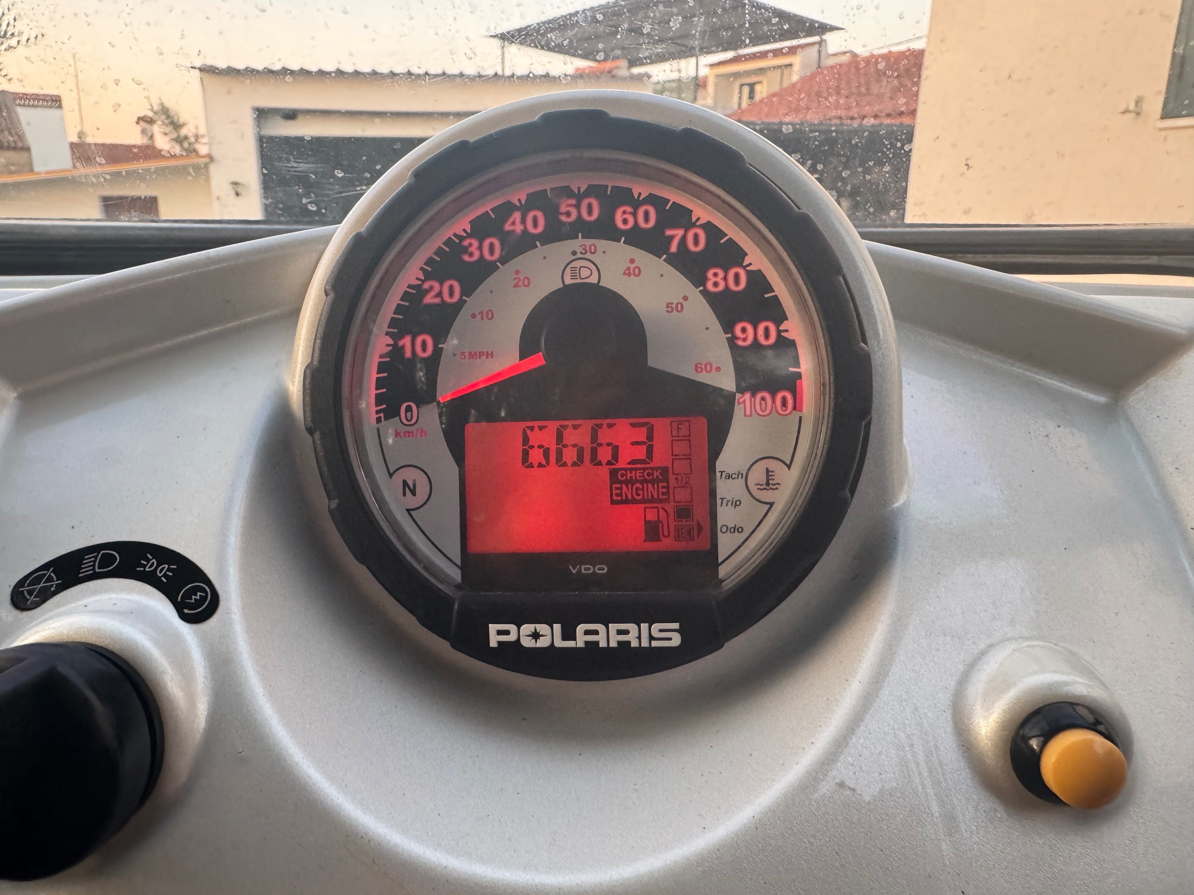 Polaris RZR 800 S 2011 – 4x4 – 6.660 km – Muitos extras