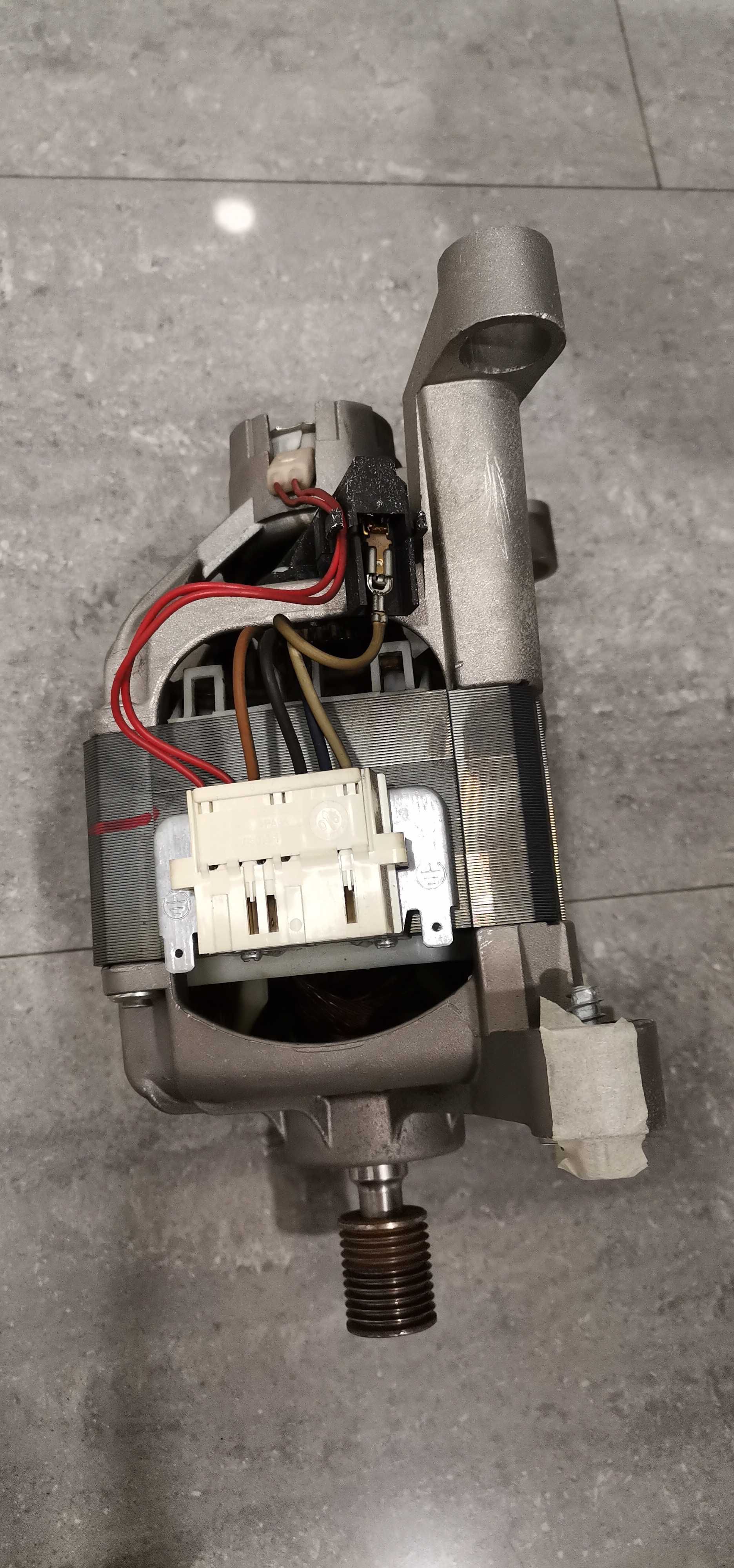 Motor máquina roupa Indesit