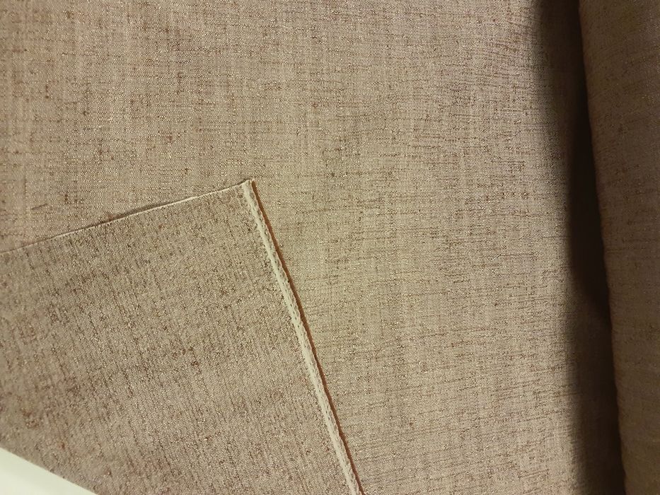 Tkanina obrusowo-zasłonowa szer.140 cm.