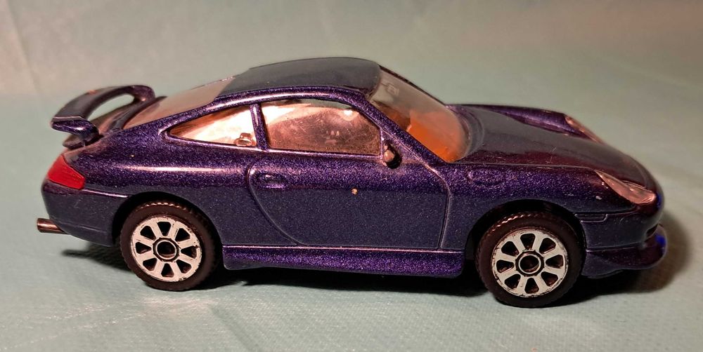 Autko, resorak Bburago -  Porsche 911 Carrera