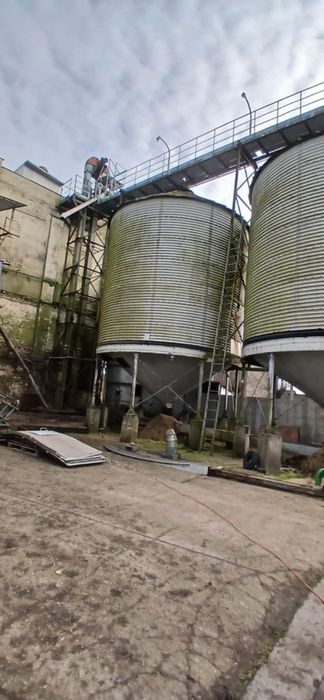 Silos zbożowy lejowy 150 ton bin petkus polskie