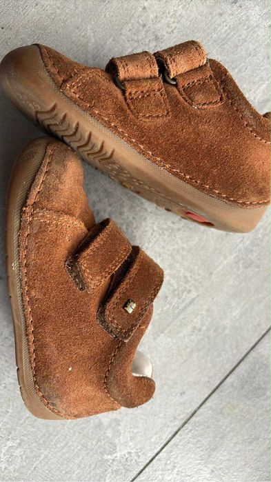 Brązowe buziki rozmiar 21