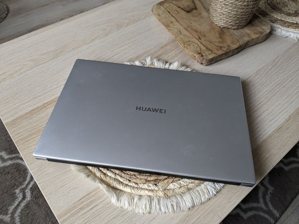 Huawei MateBook D14 14" Intel Core i3-10110U - 8GB RAM - 256GB, Win11